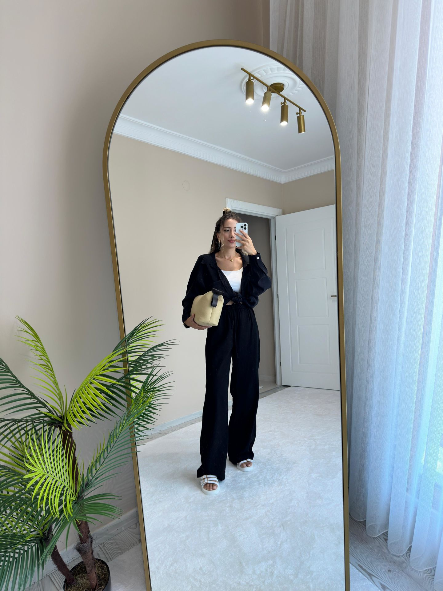 Beli Bağcıklı Keten Pantolon