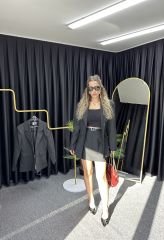 Vatkalı Belden Oturtmalı Ceket Etek Takım