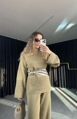 Kol ve Paça Detaylı Triko Takım