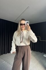 Kendinden Fularlı Krem Kazak