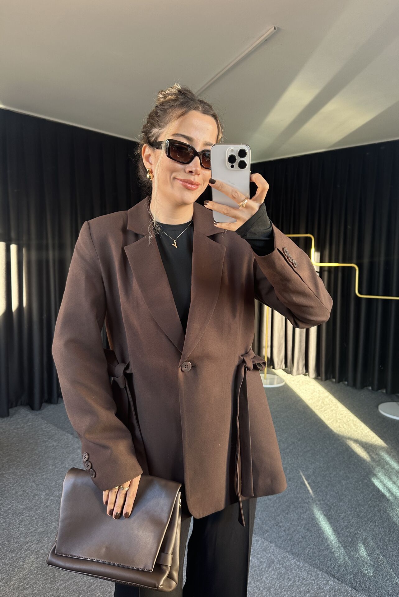 YANDAN BAĞCIKLI ASTARLI KAHVE CEKET