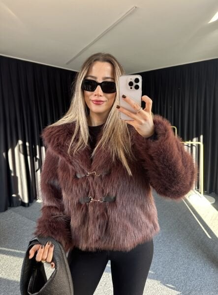 DERİ AKSESUARLI KÜRK CEKET