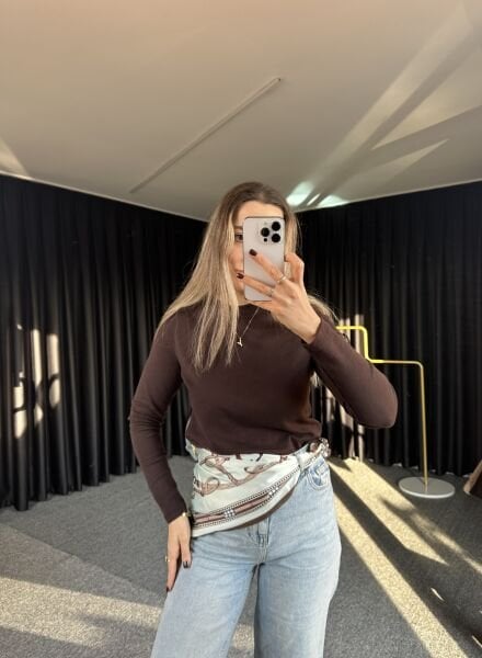 UZUN KOLLU BİSİKLET YAKA BASİC BLUZ