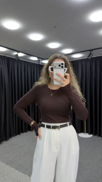 Bisiklet Yaka Parmak Geçmeli Esnek Body